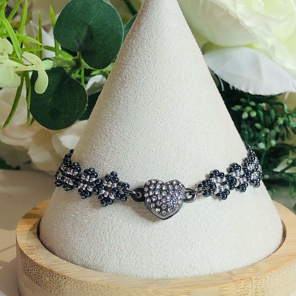 Gun Metal Gray Silver Bracelet minimalist thin Magnetic Heart Clasp NEW - Picture 6 of 6